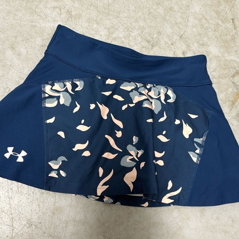 NWOT Under Armour Blue and Pink Athletic Skirt - Size Medium